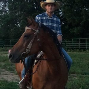 Meet your Posher, Logan